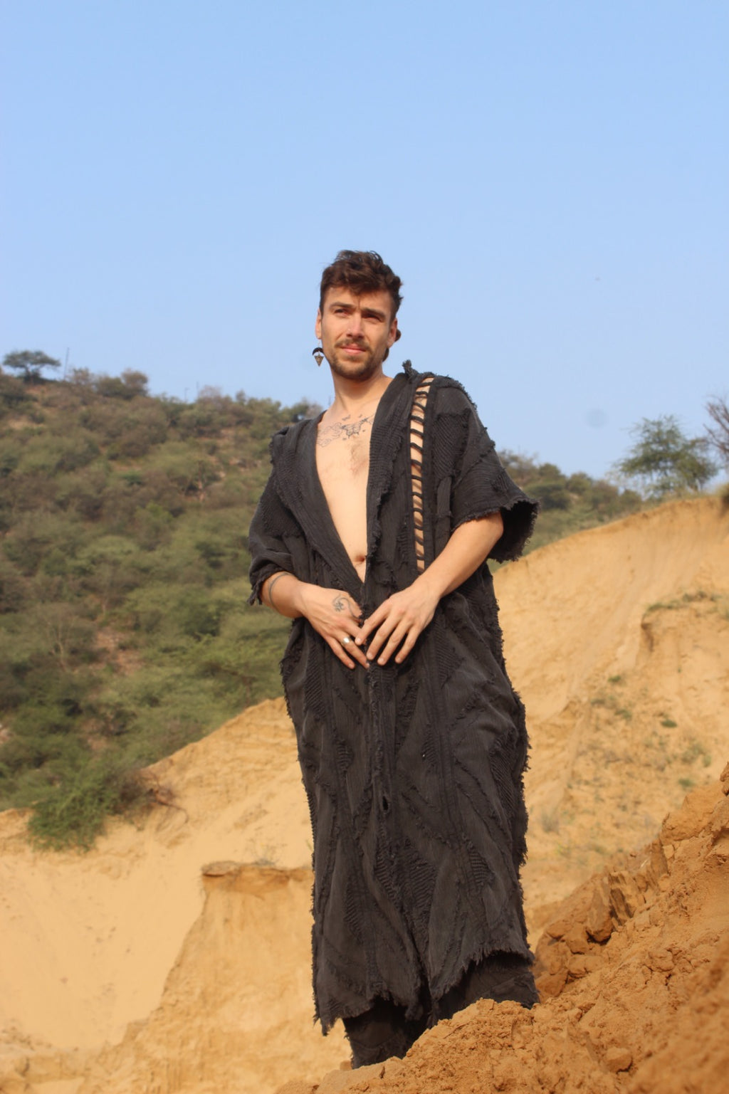 Desert Dori Men’s Versatile Black Long Kimono