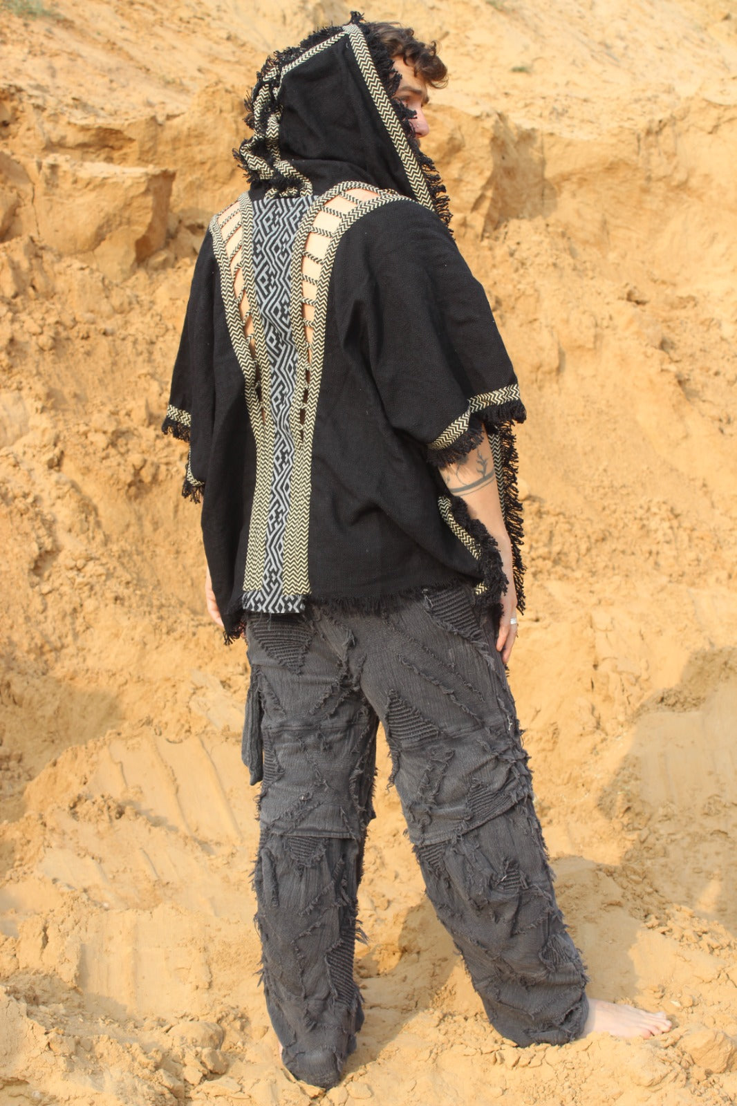 Desert Dori Men’s Cotton Jacquard Short Kimono Jacket