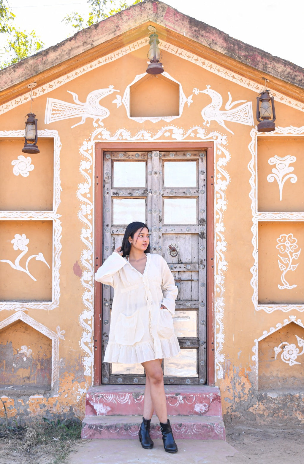 Desert Dori Women’s White Cotton Frilled Top